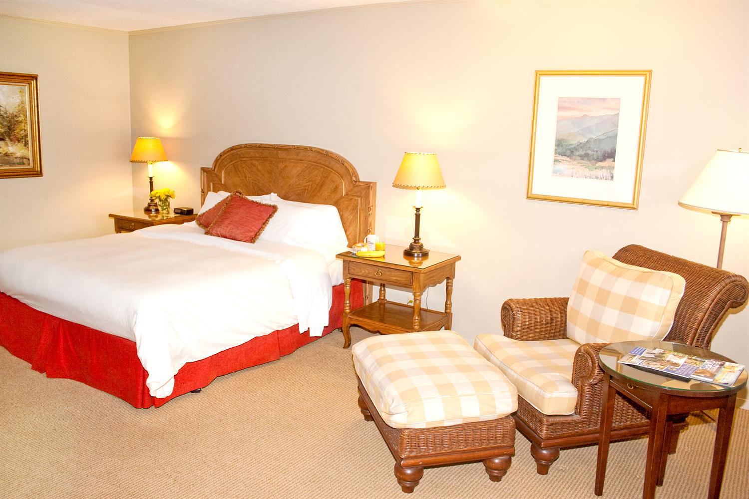 The Lodge at Riverside