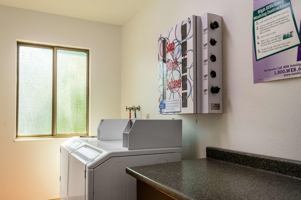 Motel 6 Gresham City Center