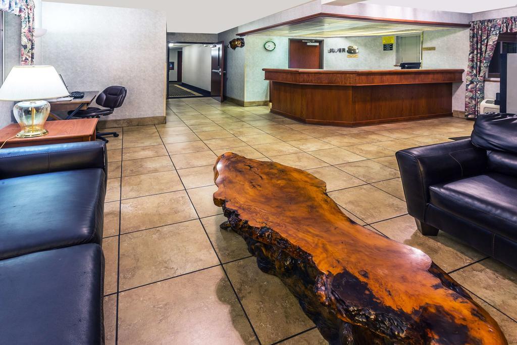 Super 8 by Wyndham Gresham/Portland Area OR