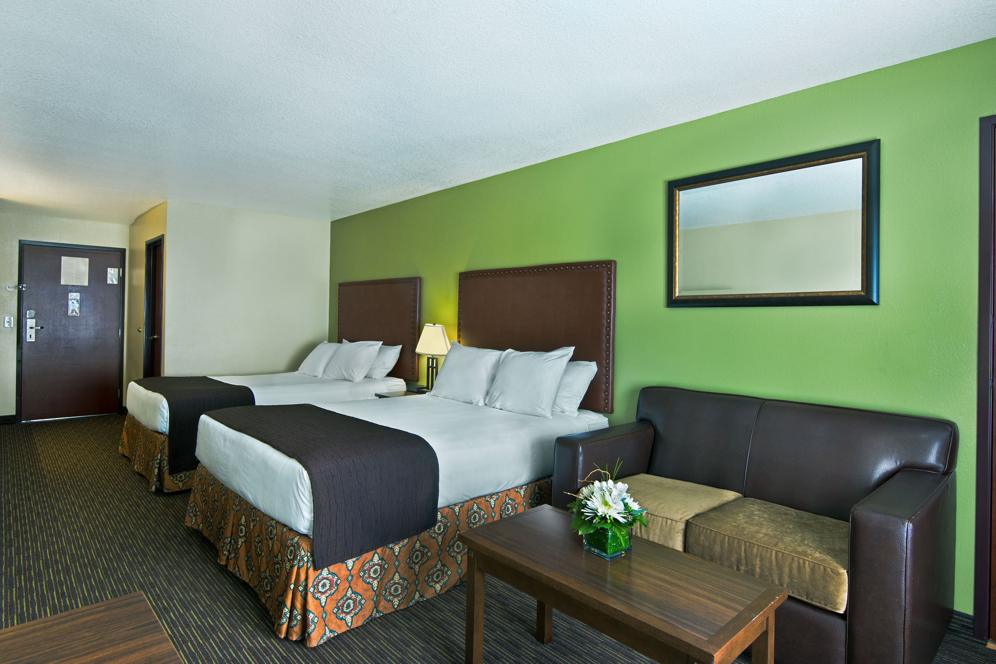 Oxford Suites Hermiston