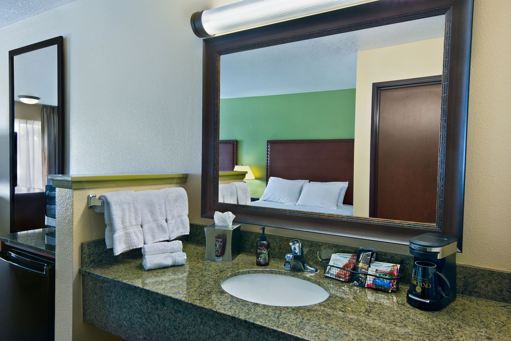 Oxford Suites Hermiston