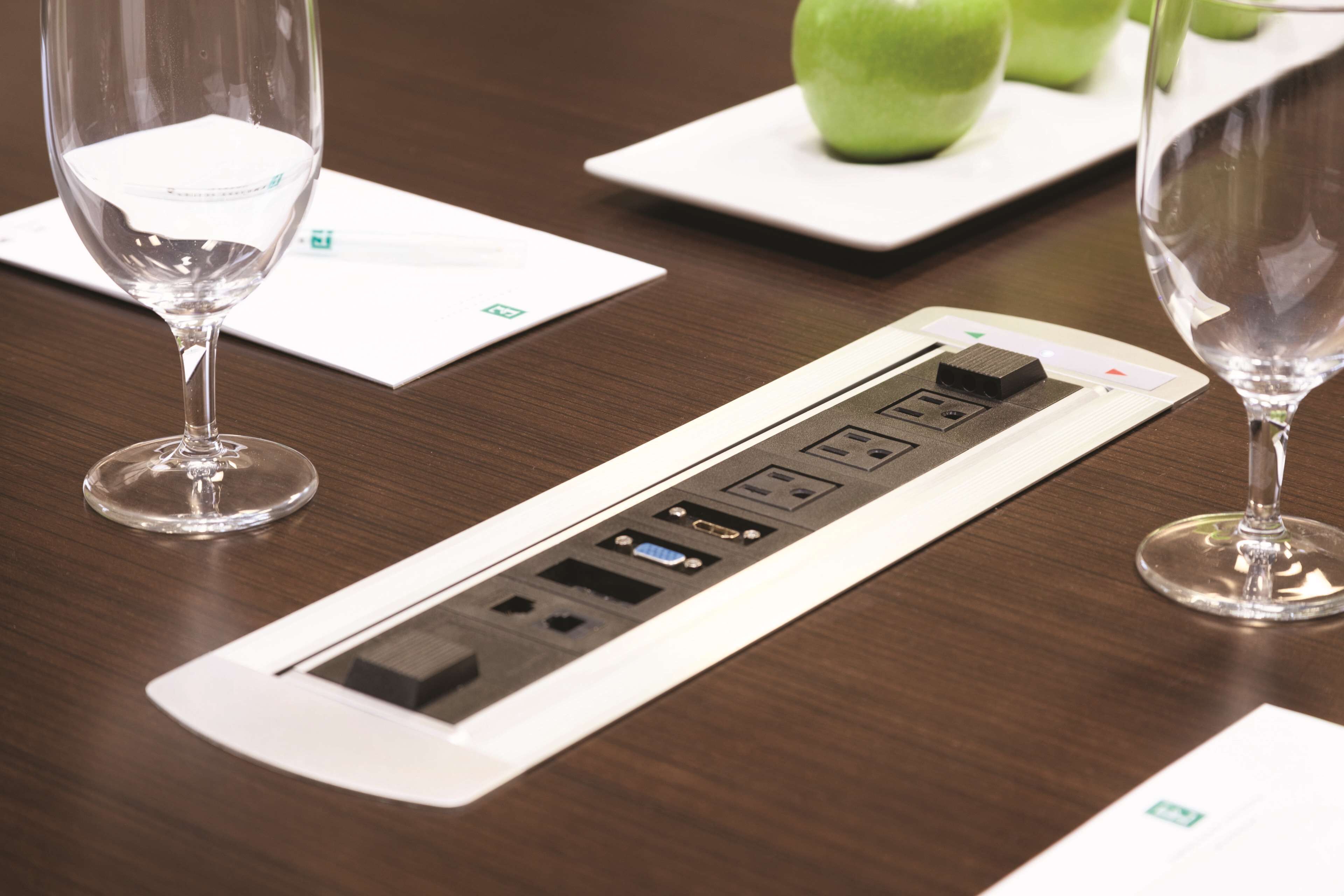 Embassy Suites by Hilton Portland Hillsboro, Oregon