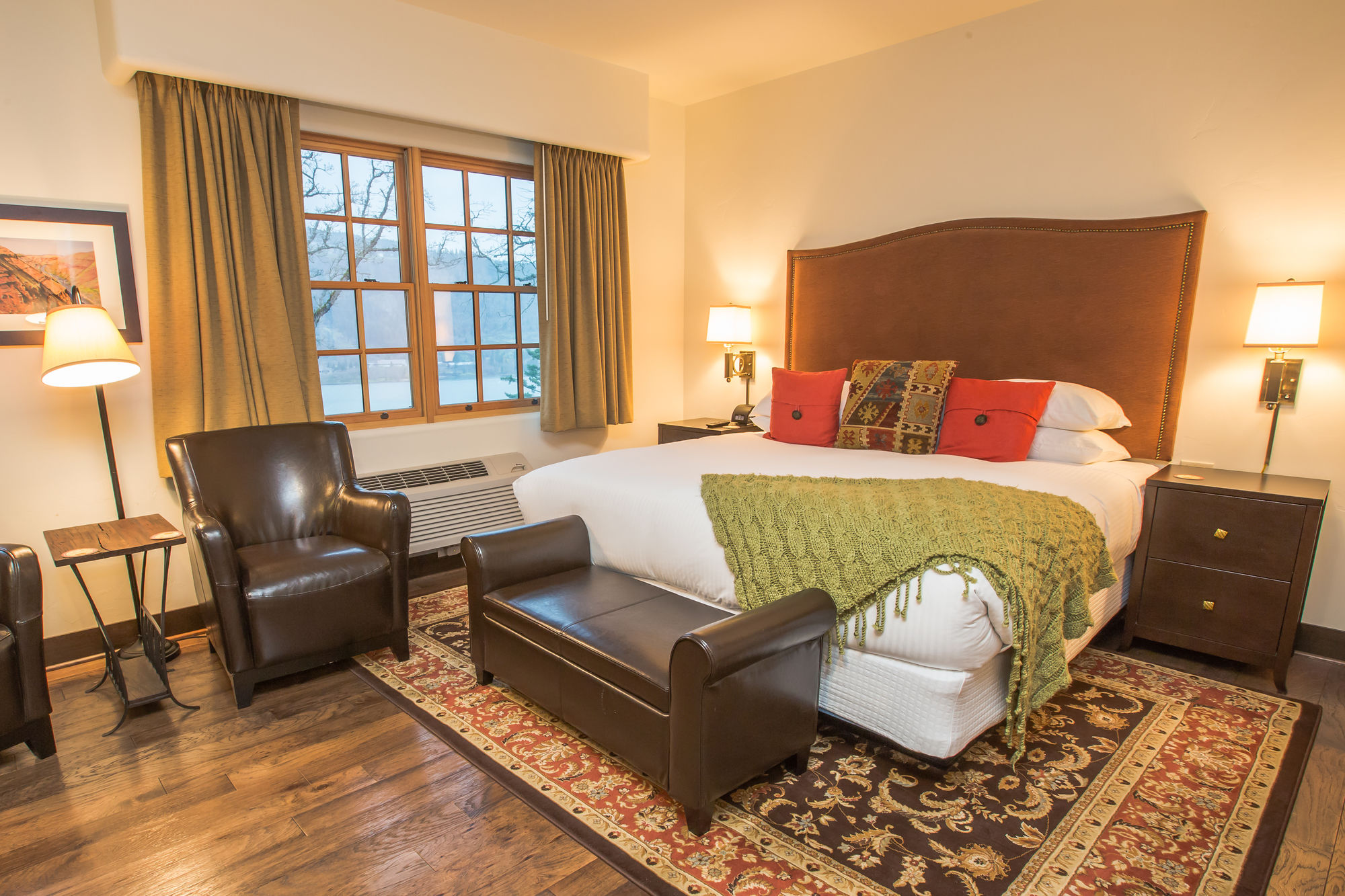 Columbia Cliff Villas Hood River