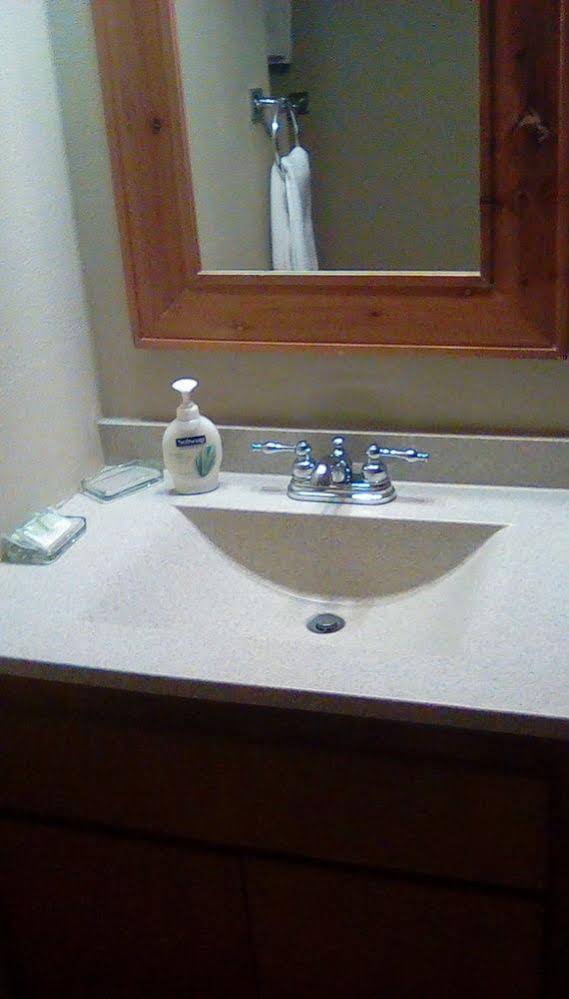 River Vista Vacation Homes