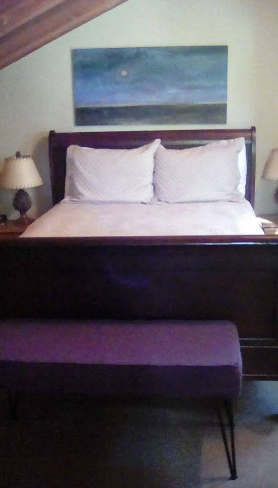 River Vista Vacation Homes