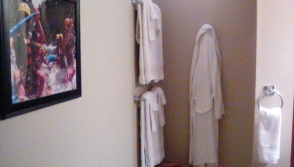 River Vista Vacation Homes