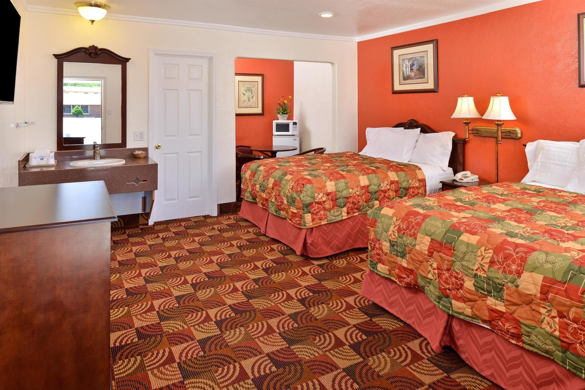 Americas Best Value Inn & Suites- Klamath Falls