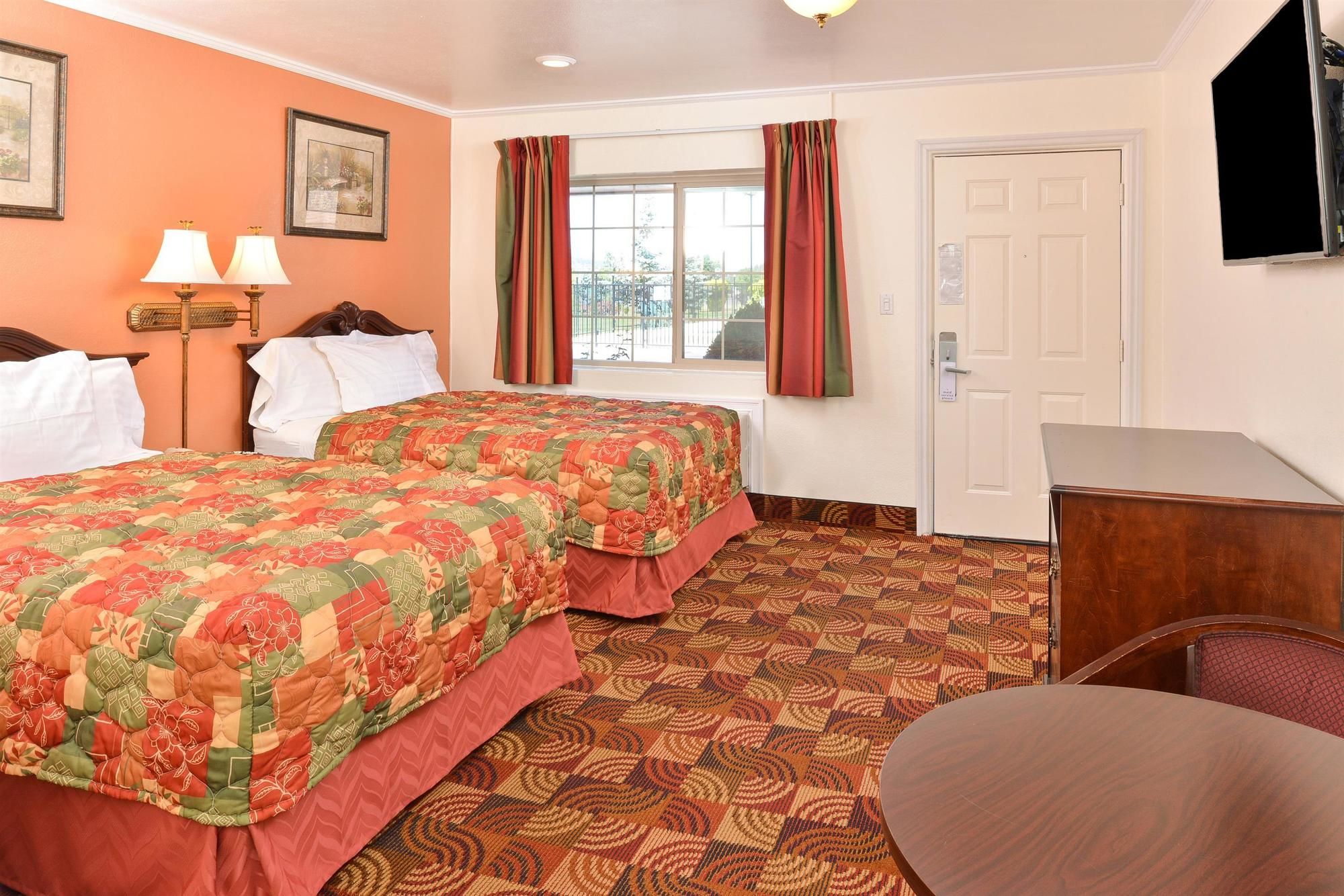 Americas Best Value Inn & Suites- Klamath Falls