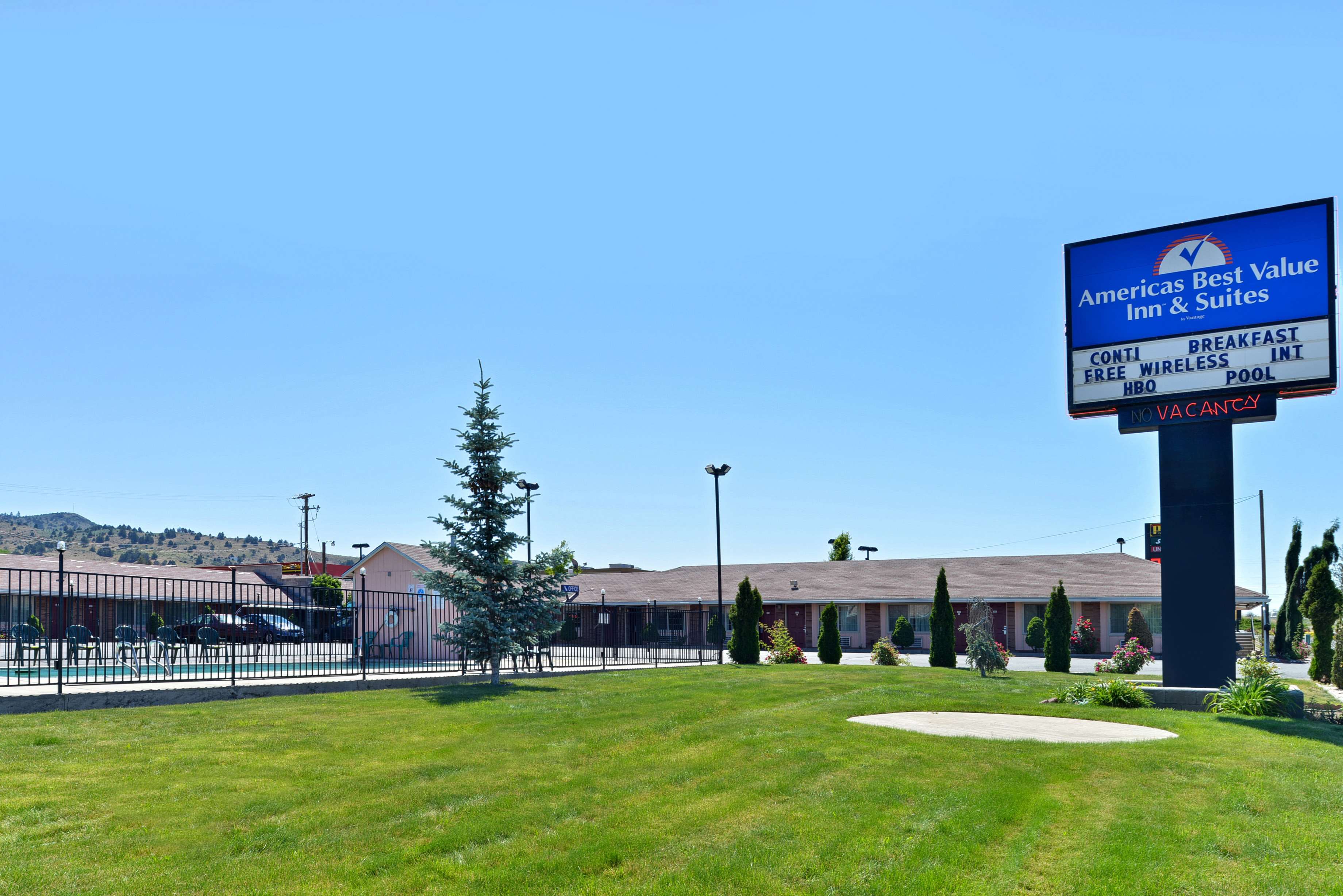 Americas Best Value Inn & Suites- Klamath Falls