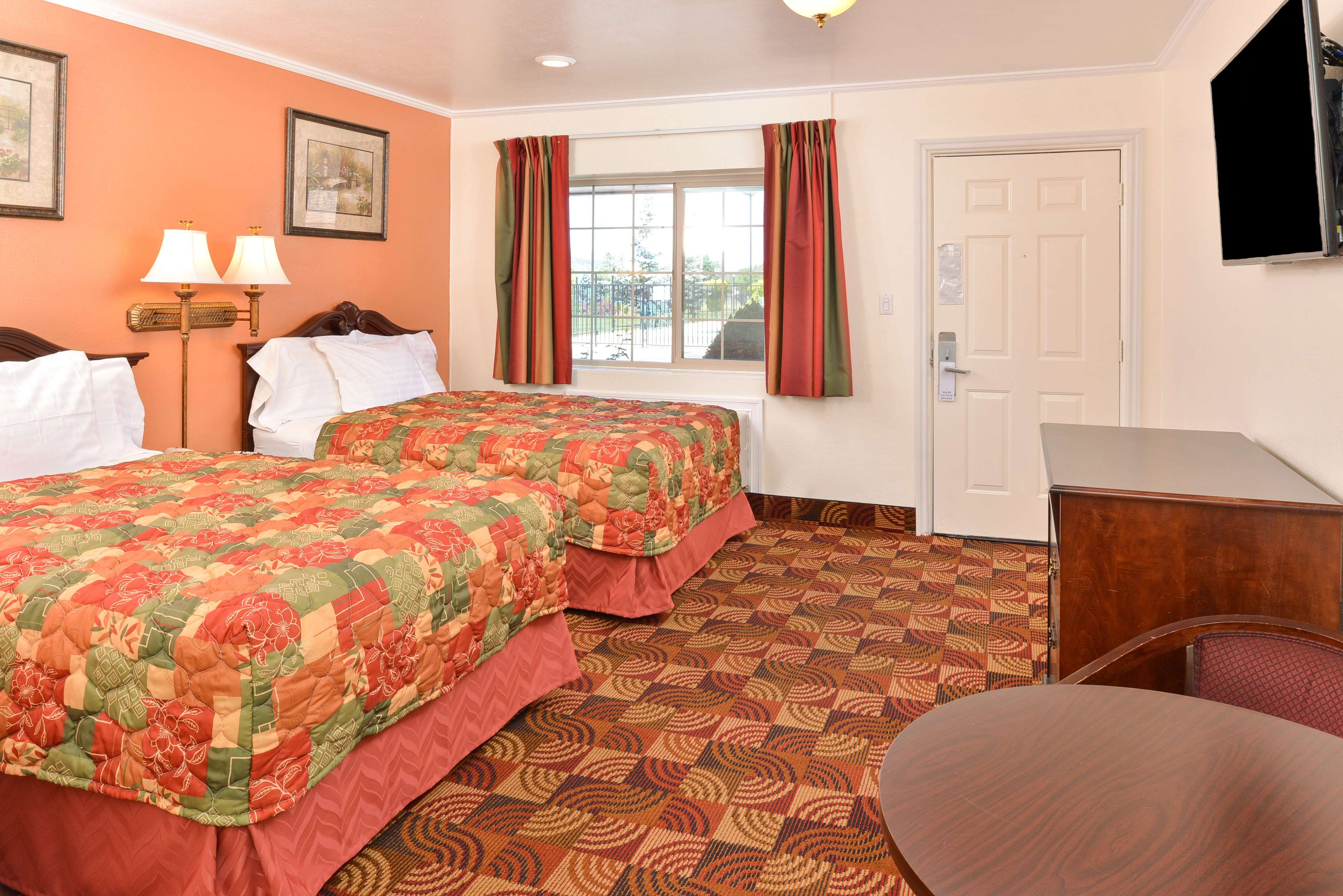 Americas Best Value Inn & Suites- Klamath Falls