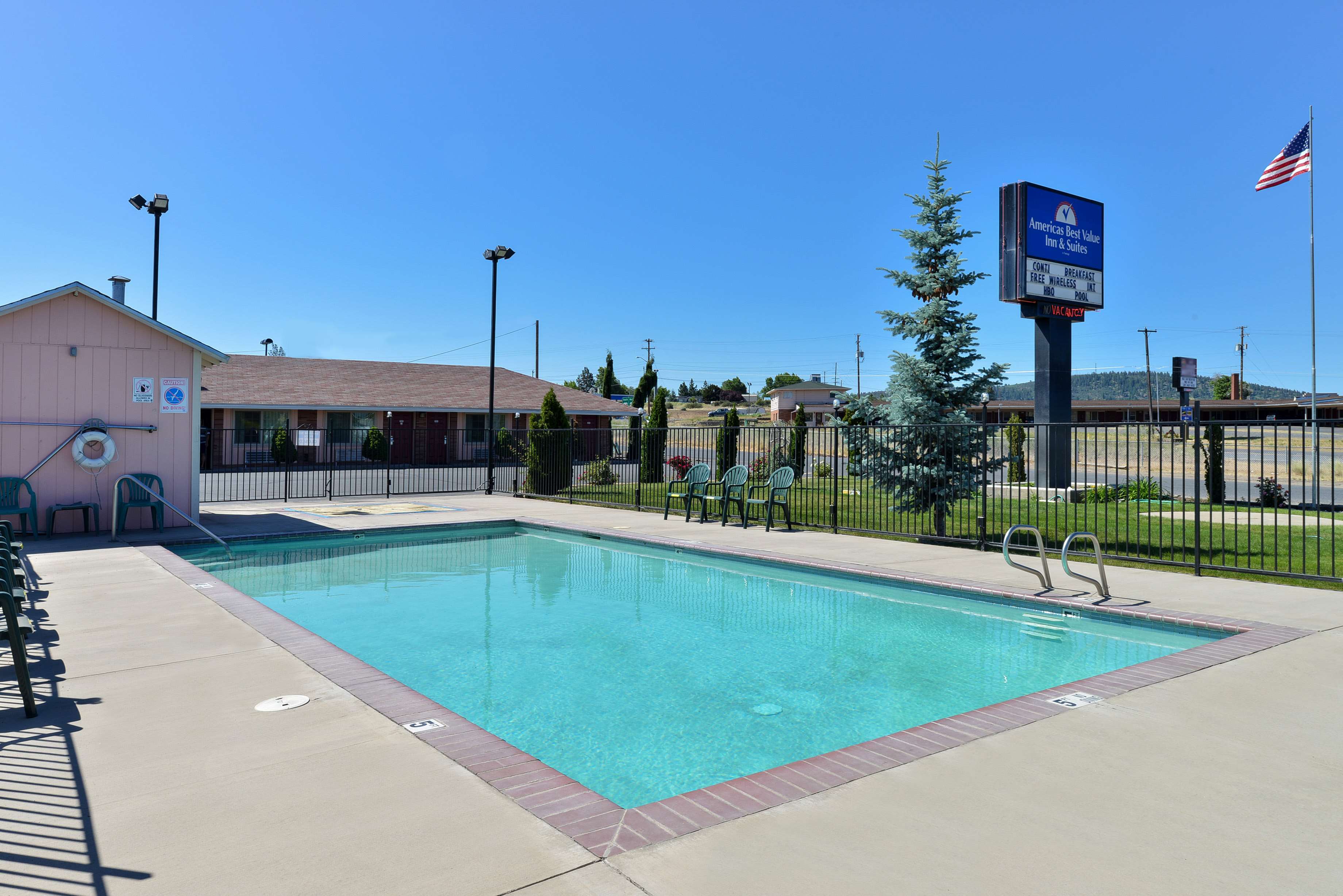 Americas Best Value Inn & Suites- Klamath Falls
