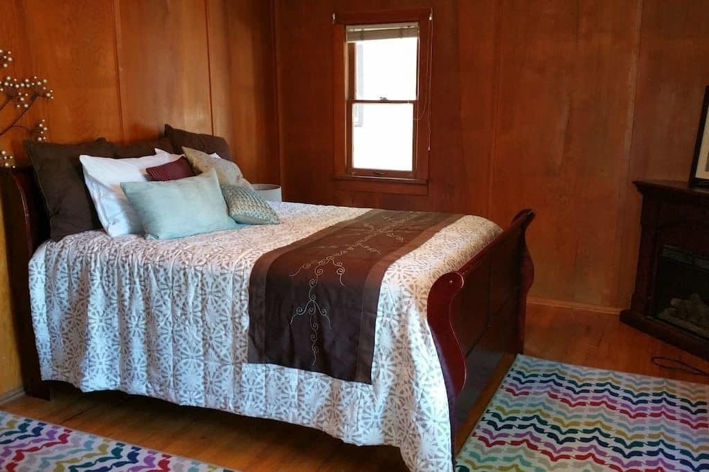 Historic Smarthouse Charming Comfy King