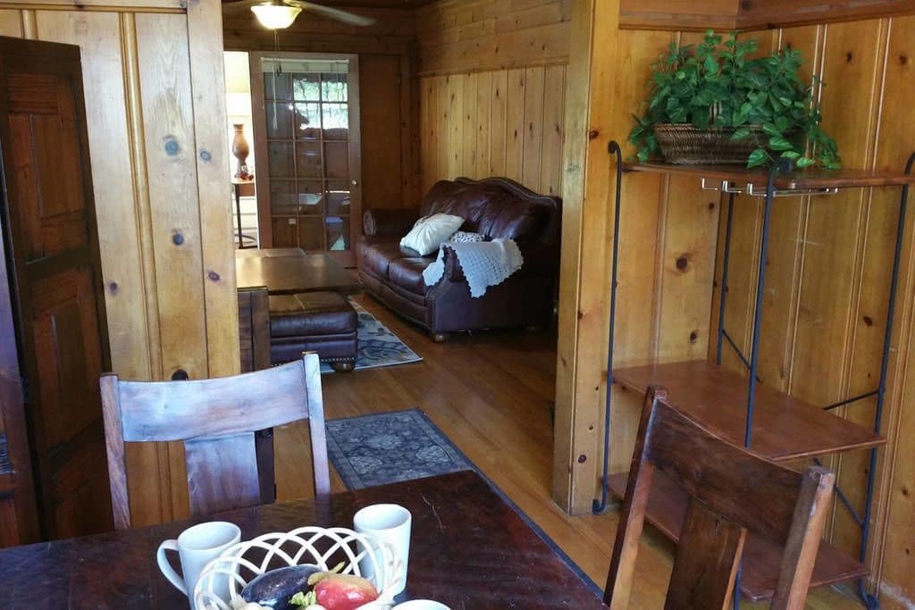 Historic Smarthouse Charming Comfy King