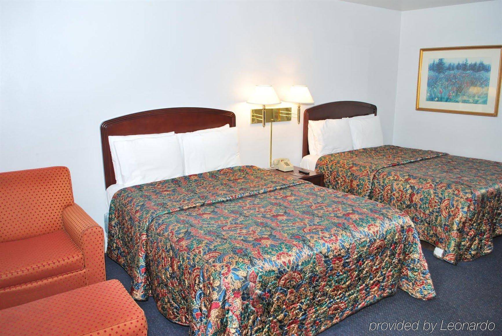 Majestic Inn and Suites