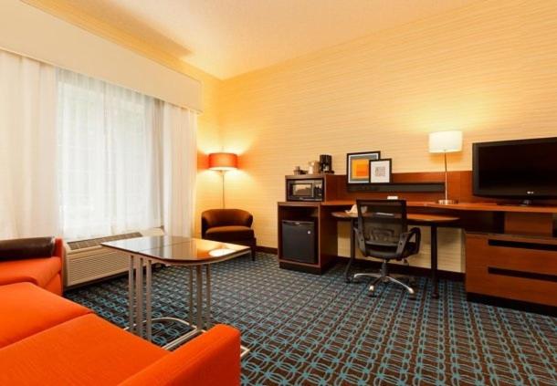Fairfield Inn and Suites by Marriott Lake Oswego