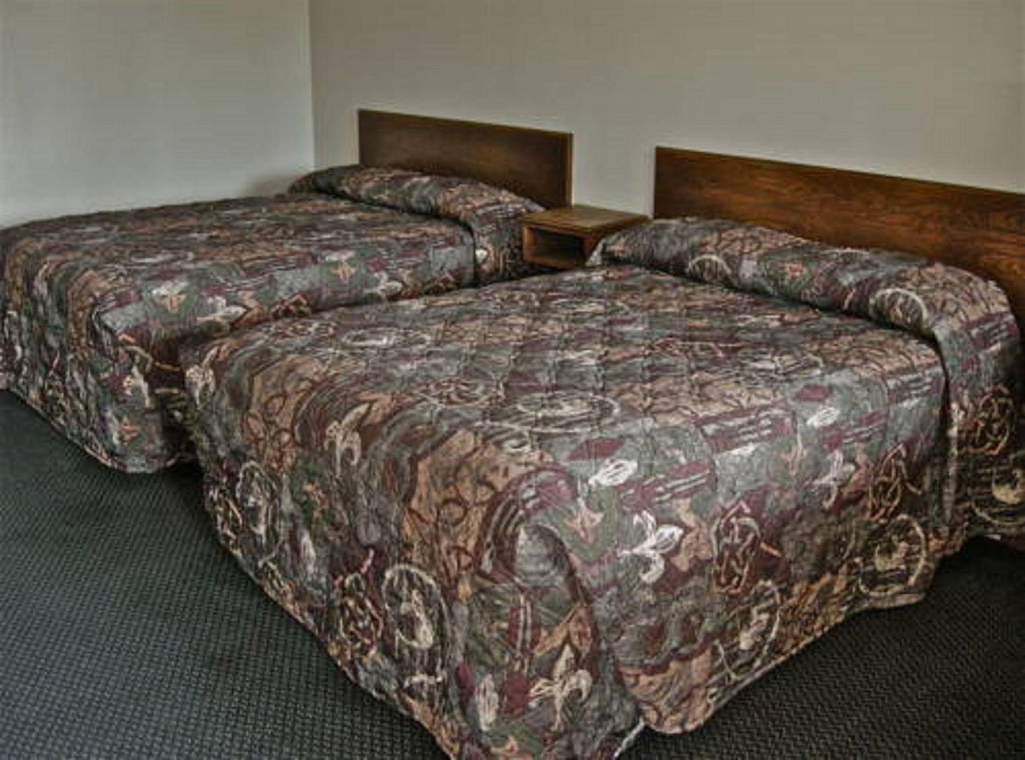 Red Lion Inn & Suites La Pine