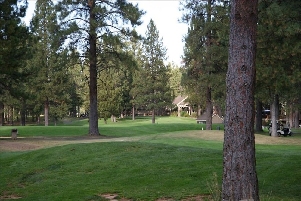 Widgi Creek-Golf Course 18th Fairway Townhome