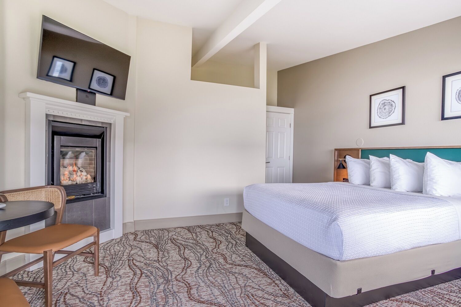 Beachfront Manor Lincoln City