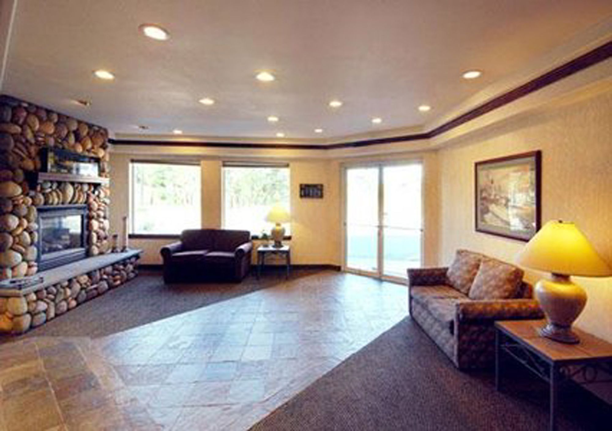 Comfort Inn & Suites