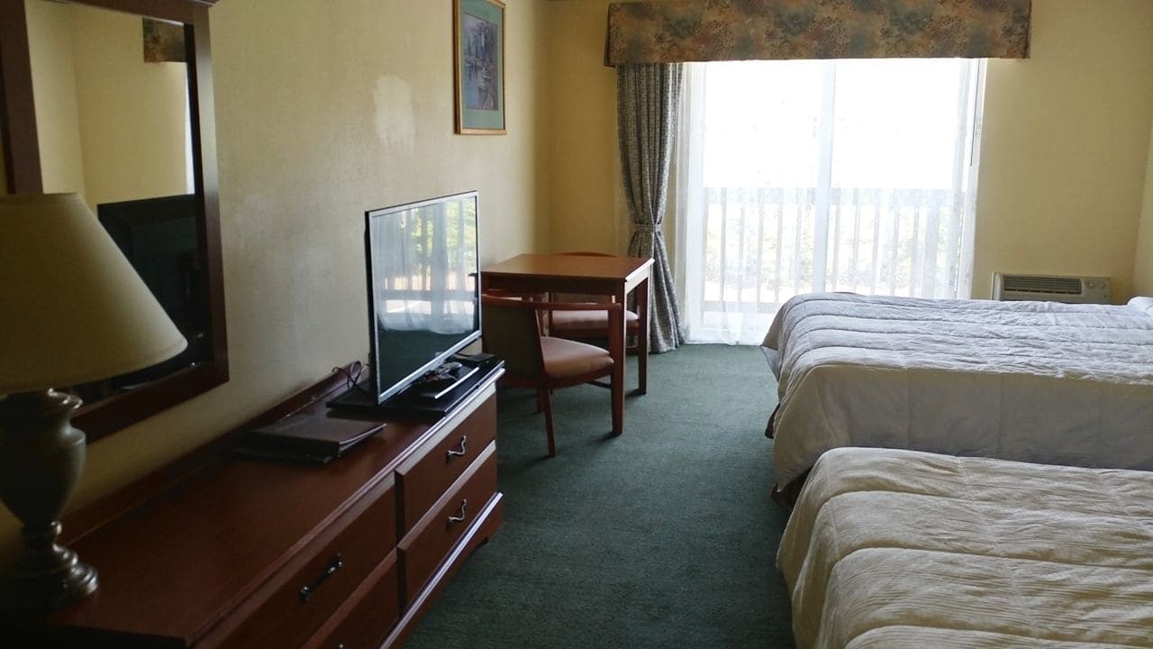 Palace Inn & Suites