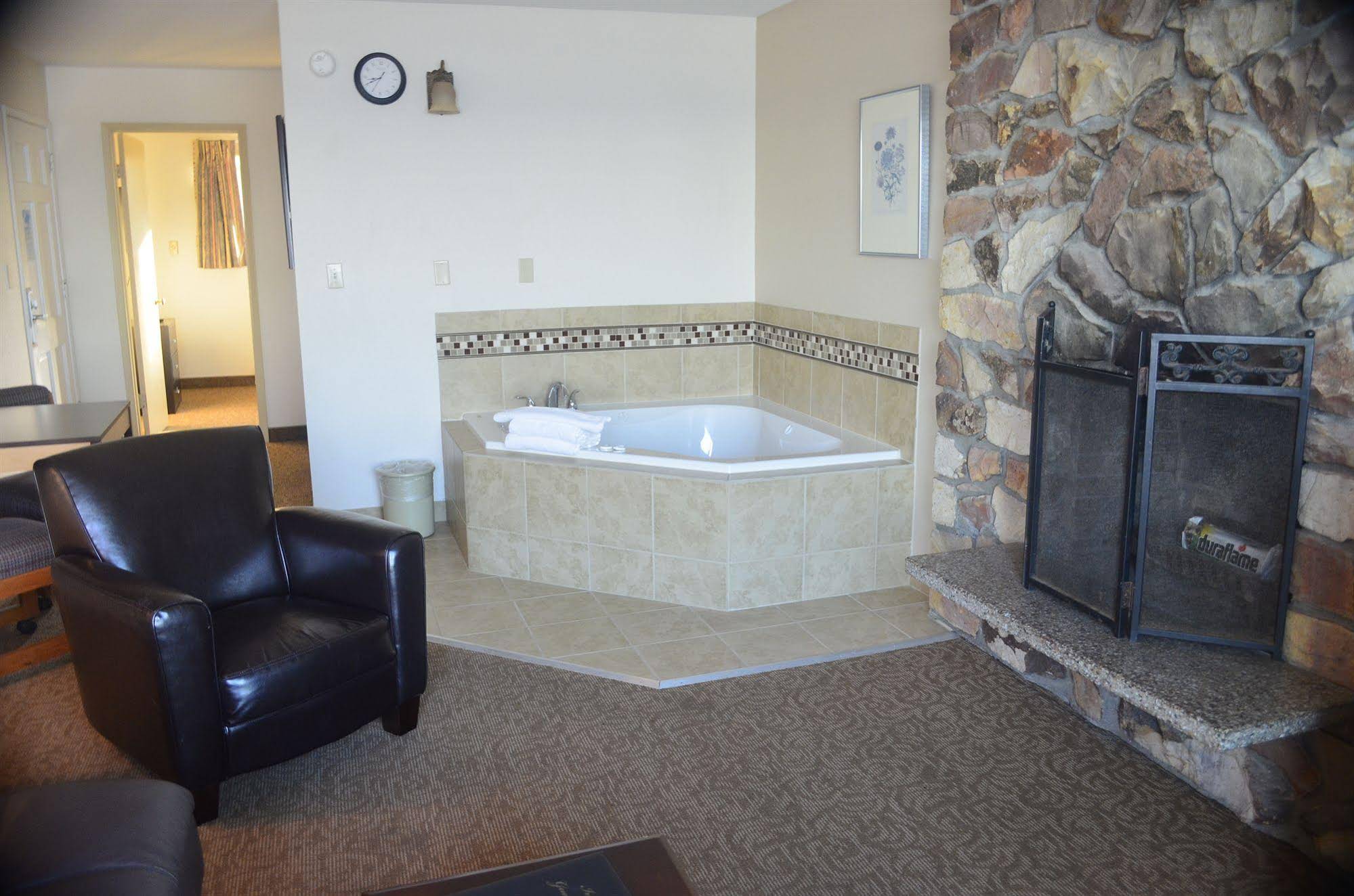 Sailor Jack Oceanfront Motel