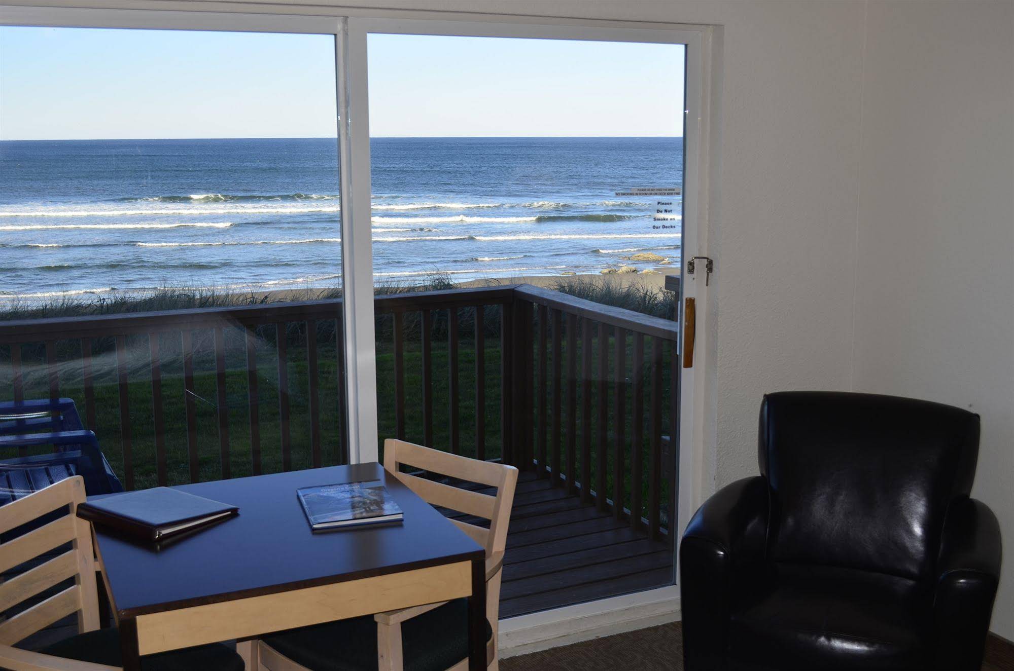 Sailor Jack Oceanfront Motel