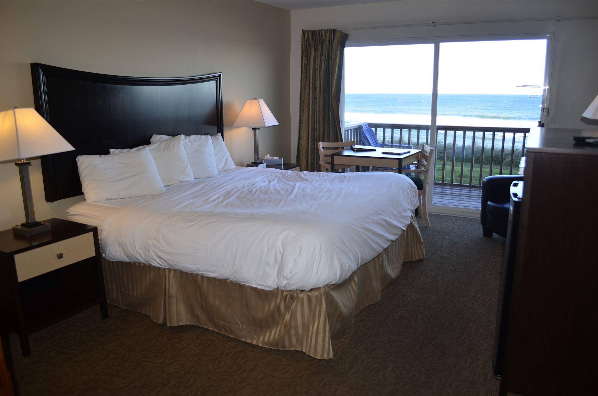 Sailor Jack Oceanfront Motel