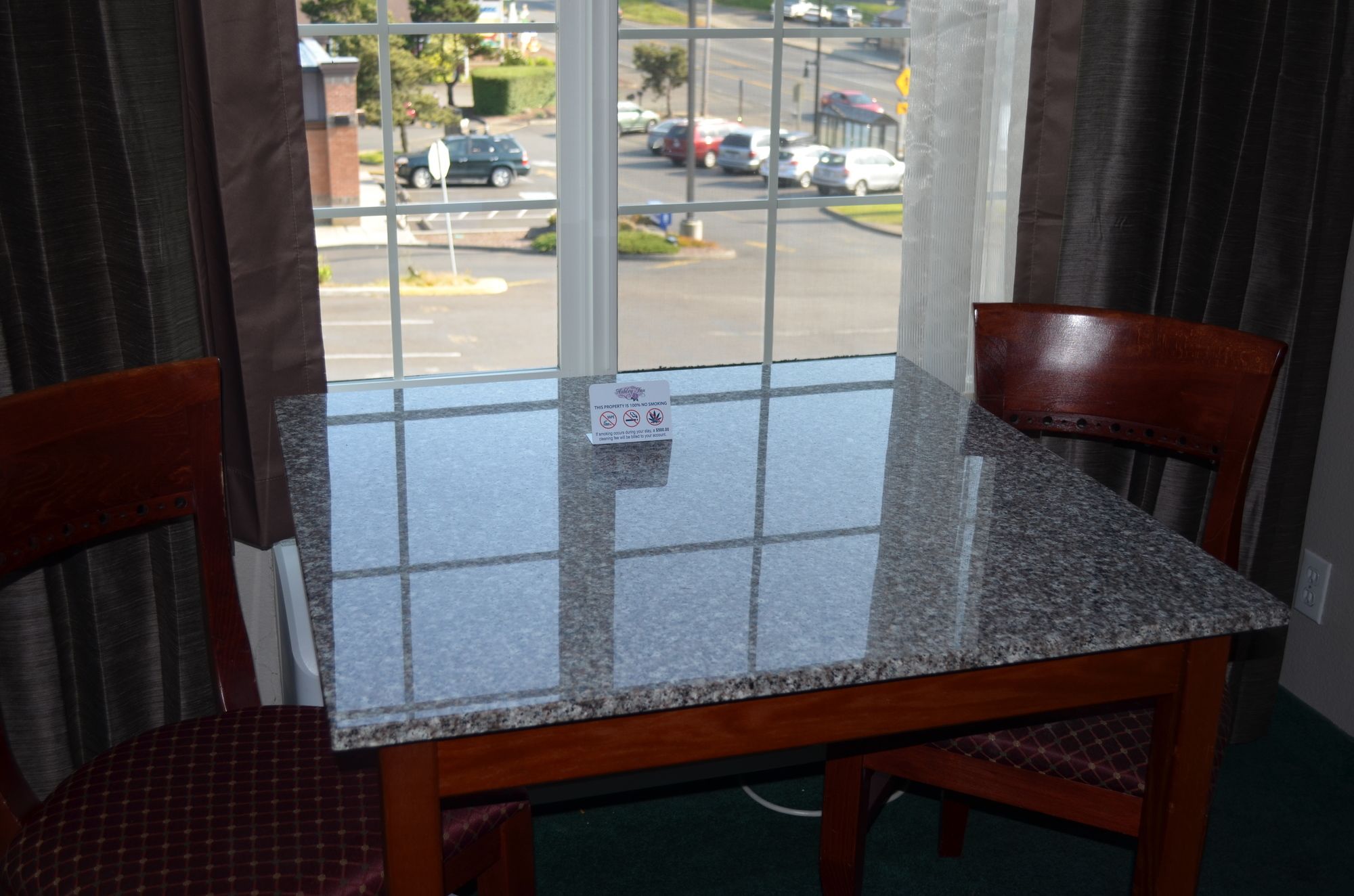 The Ashley Inn & Suites