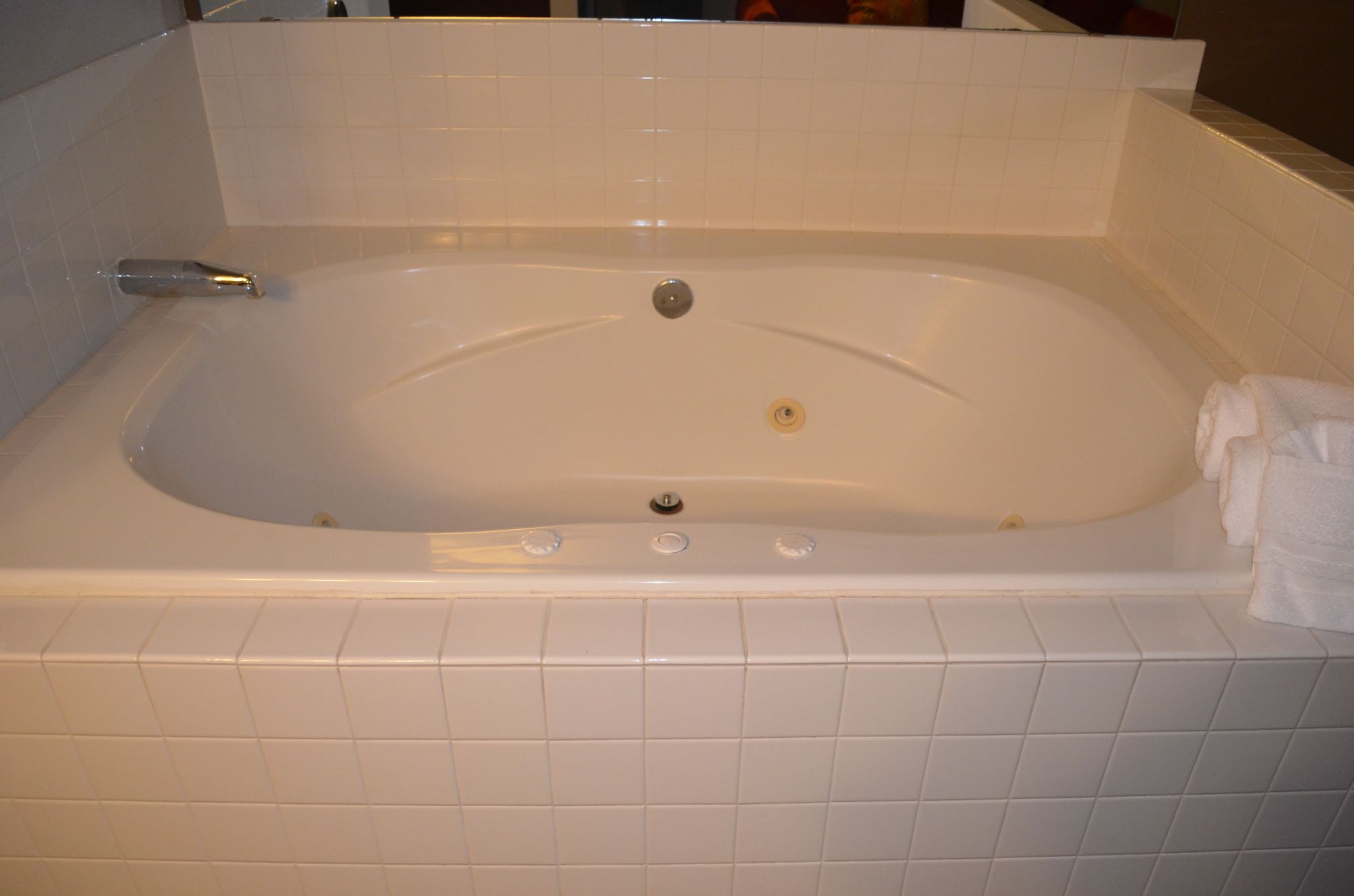 The Ashley Inn & Suites