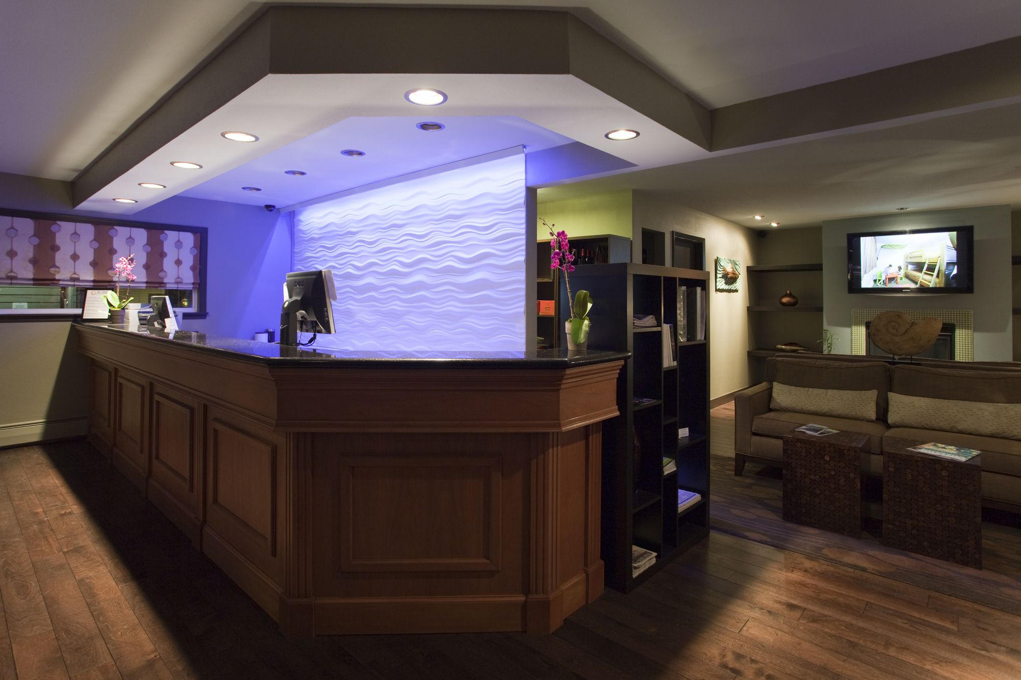 The Coho Oceanfront Lodge