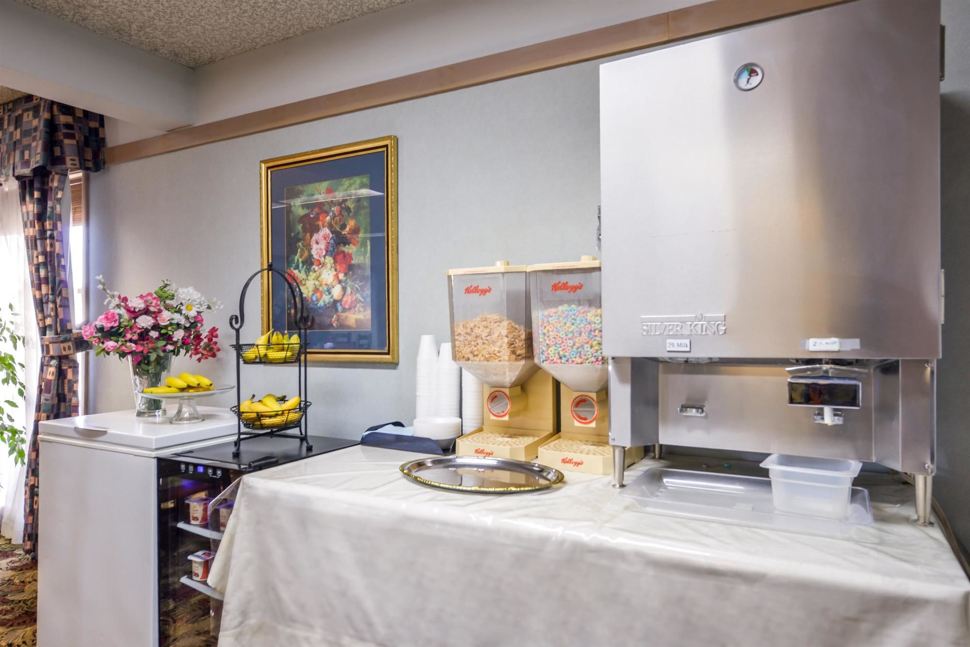 Americas Best Value Inn Phoenix-Ashland