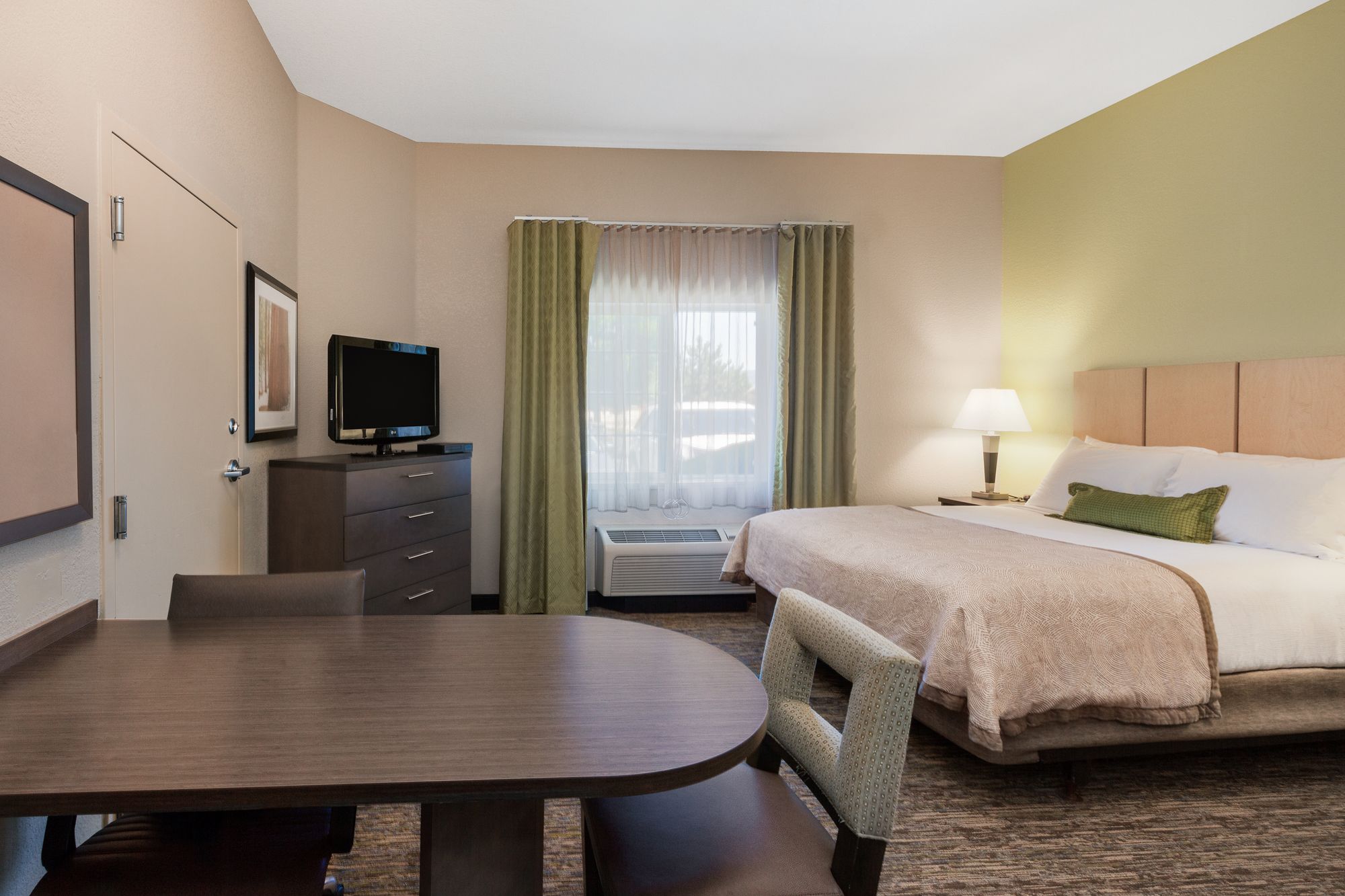 Candlewood Suites Medford