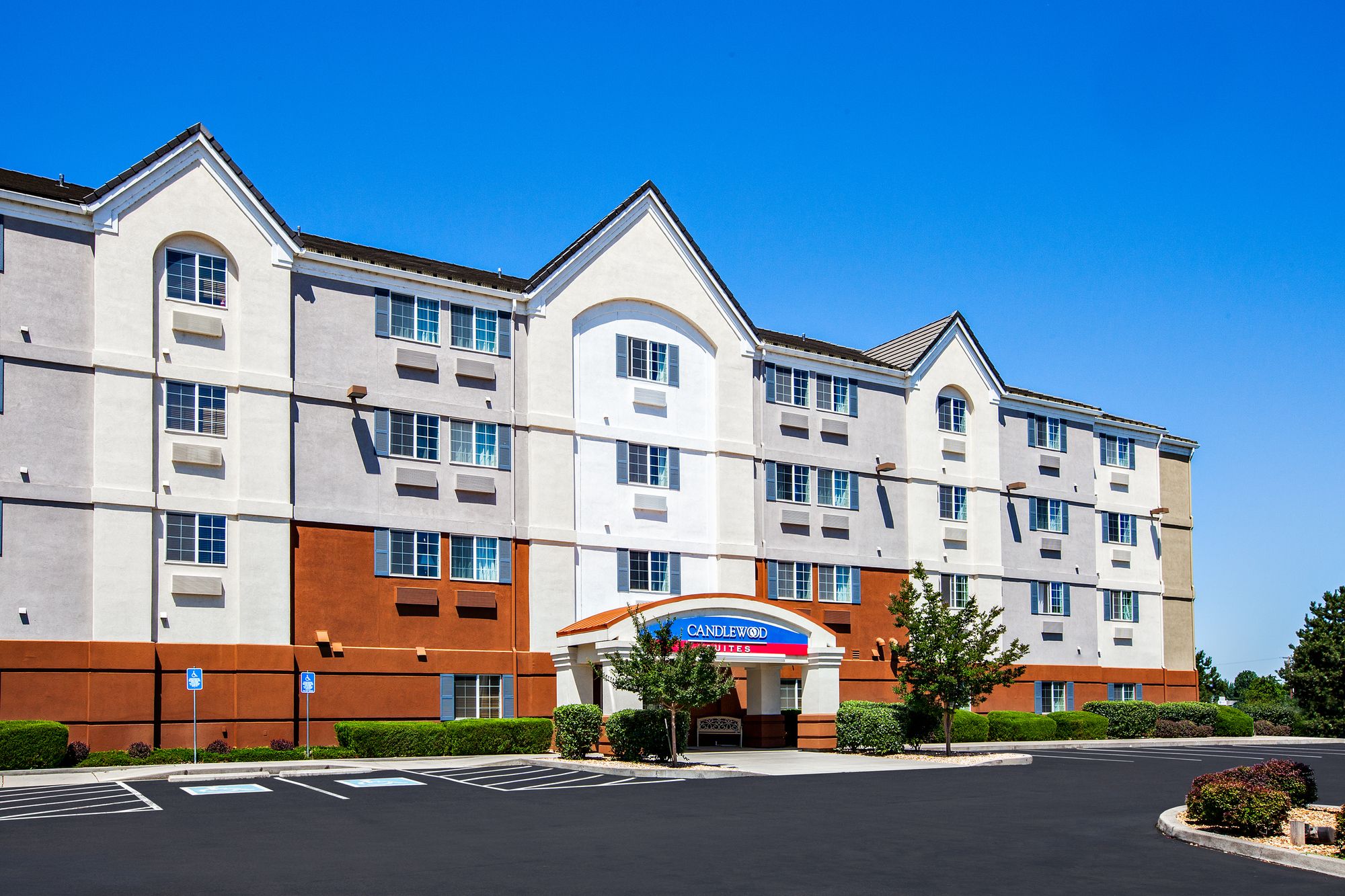 Candlewood Suites Medford