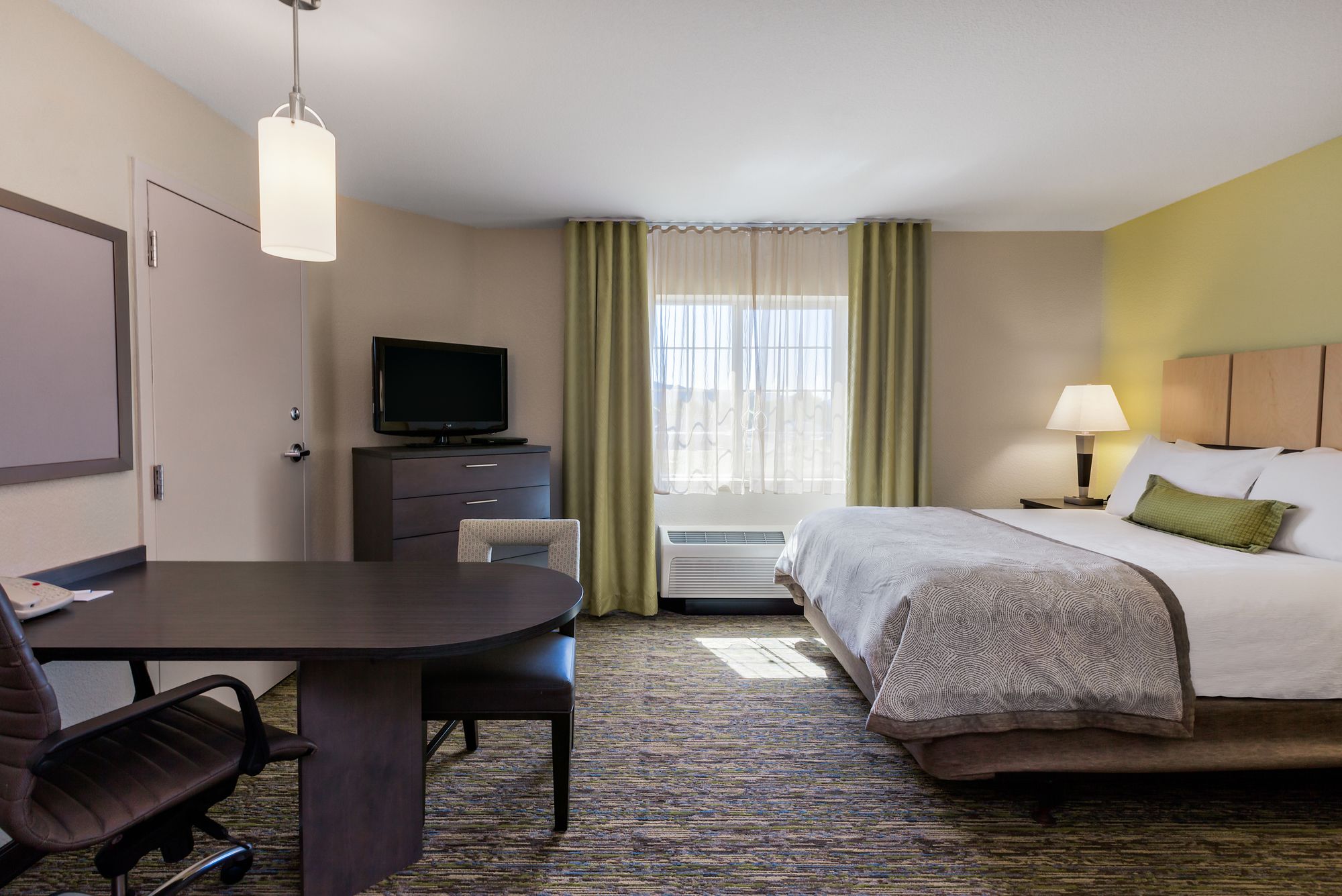 Candlewood Suites Medford