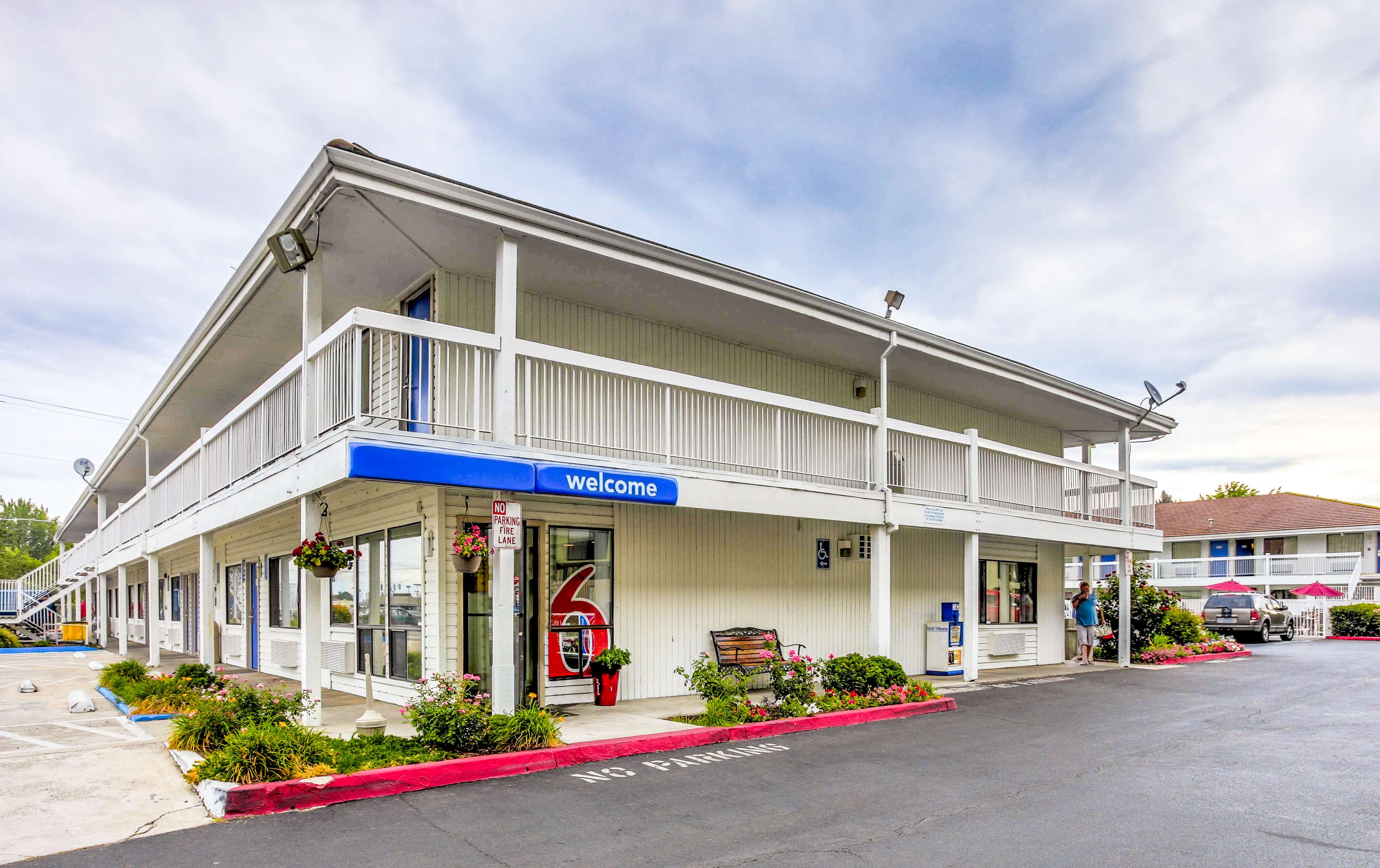 Motel 6 Medford North