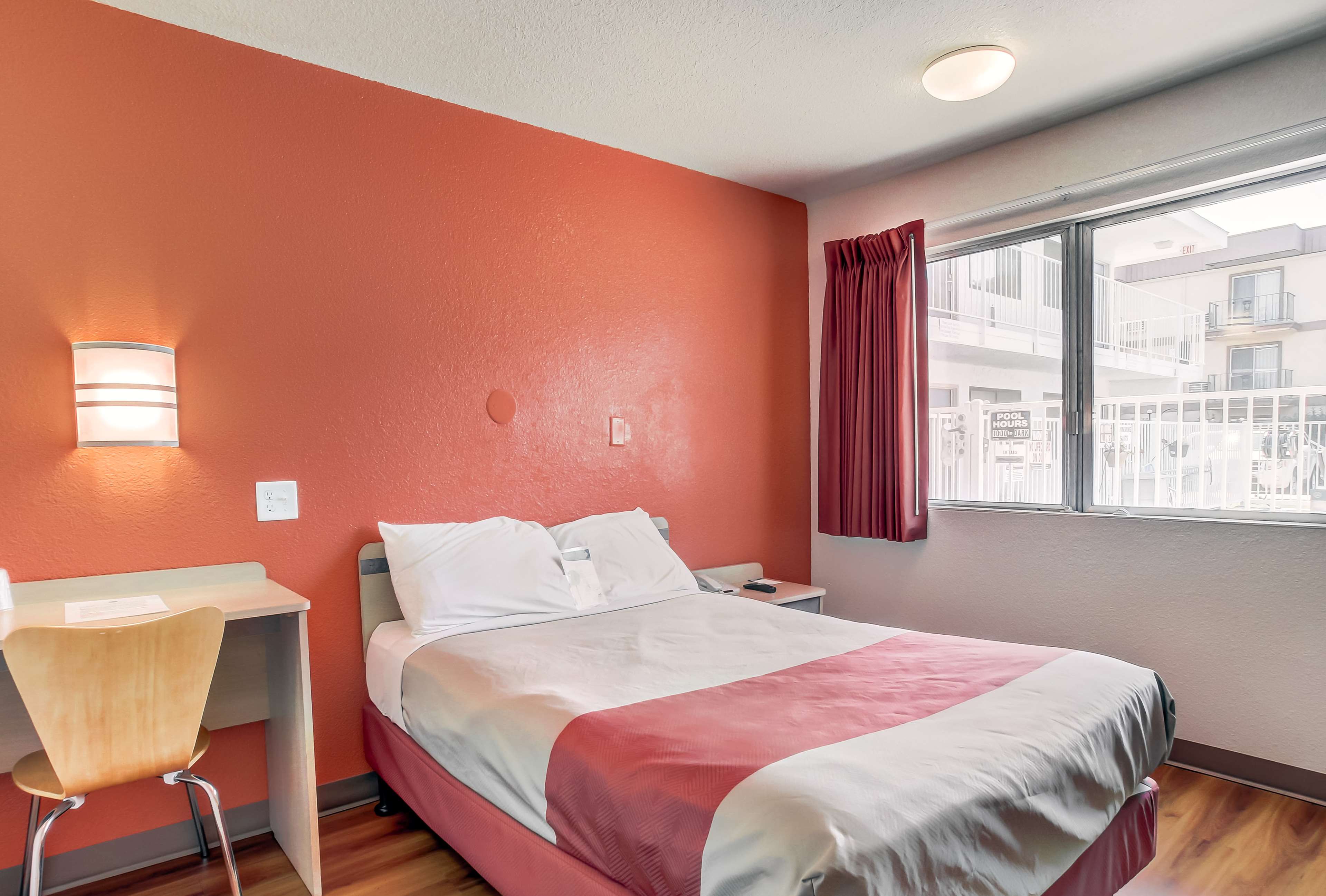 Motel 6 Medford South