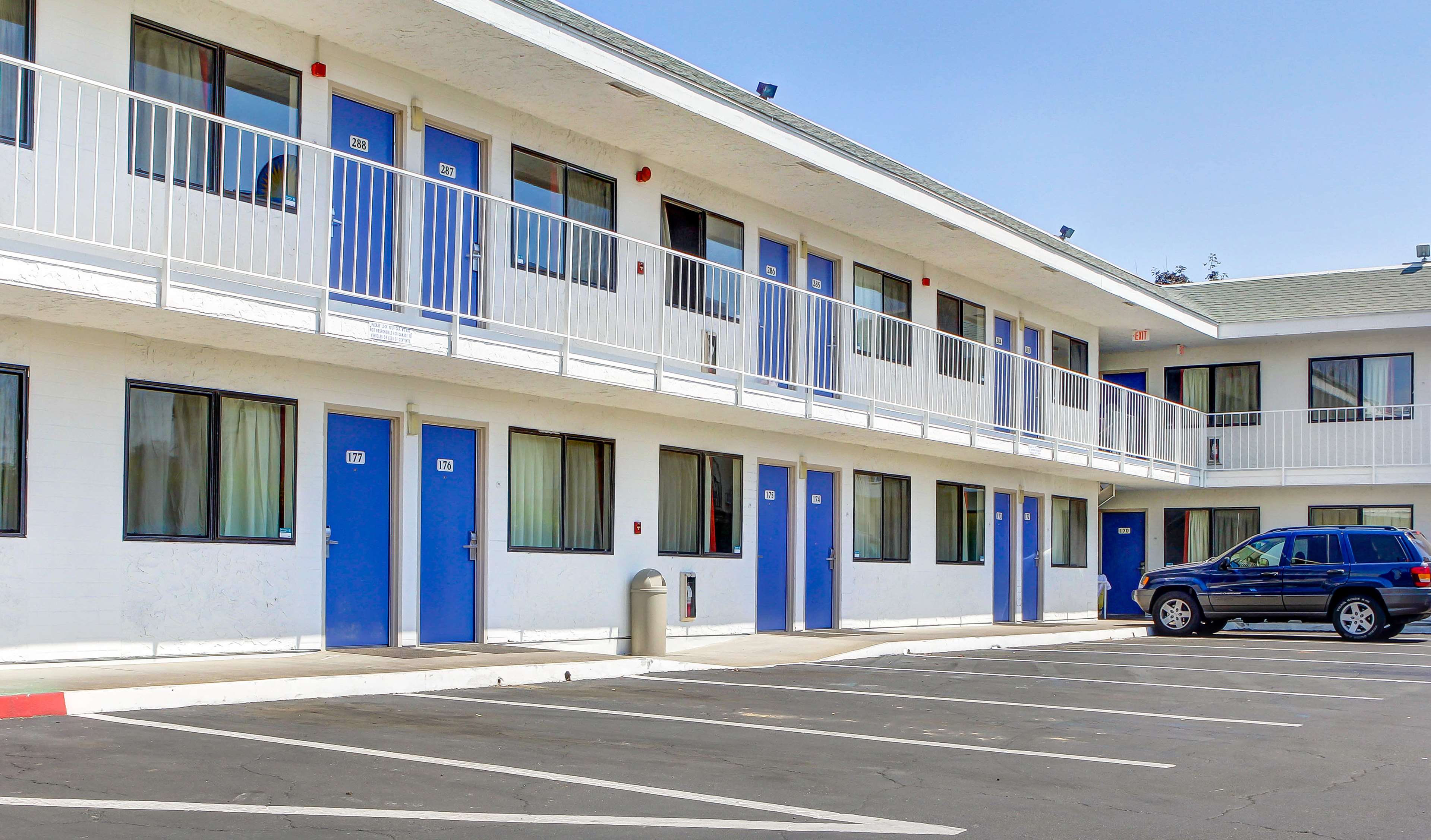Motel 6 Medford South