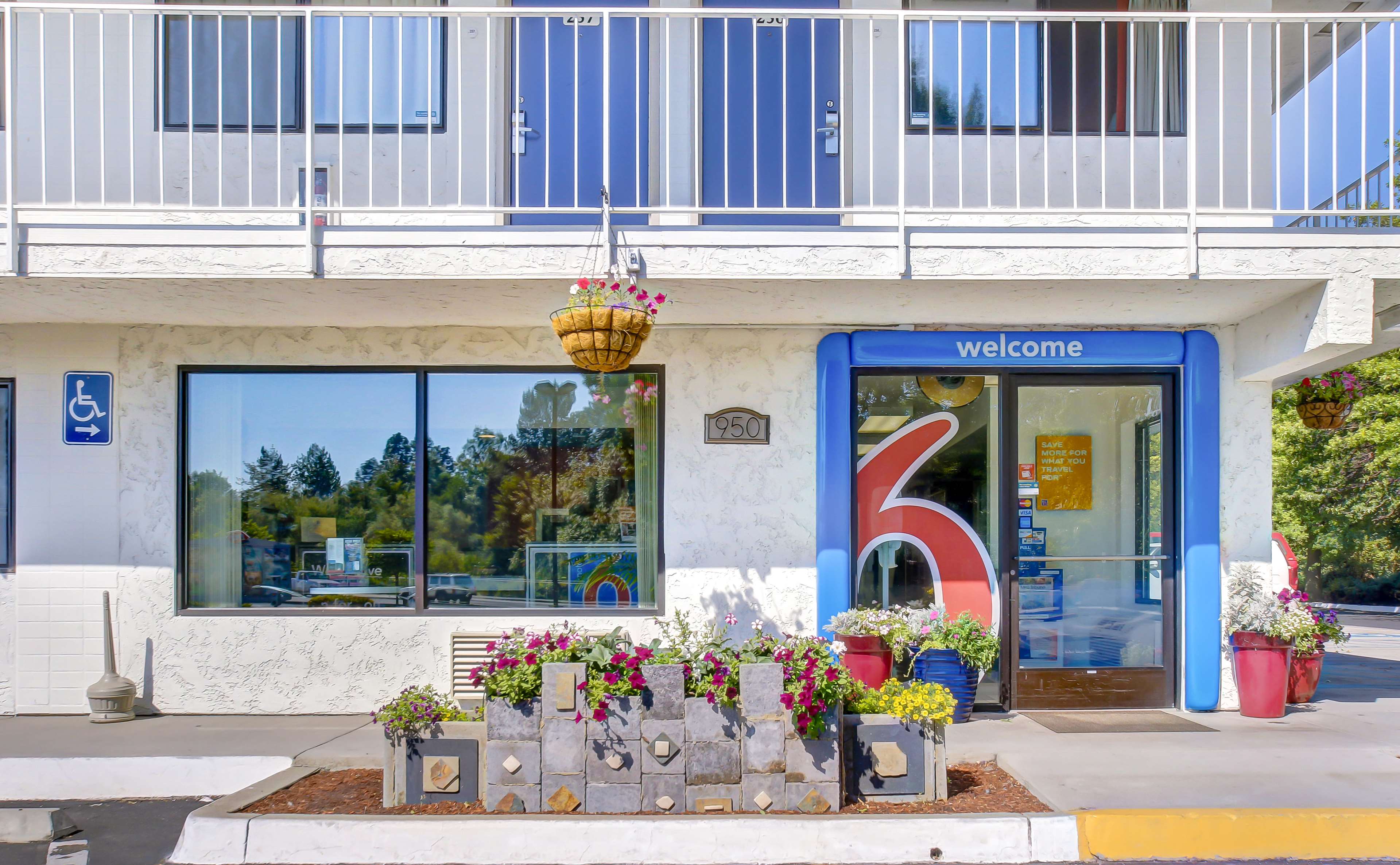Motel 6 Medford South