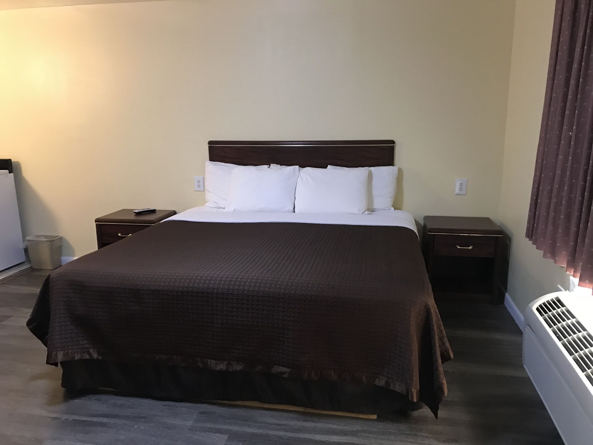 Relax Inn Of Medford