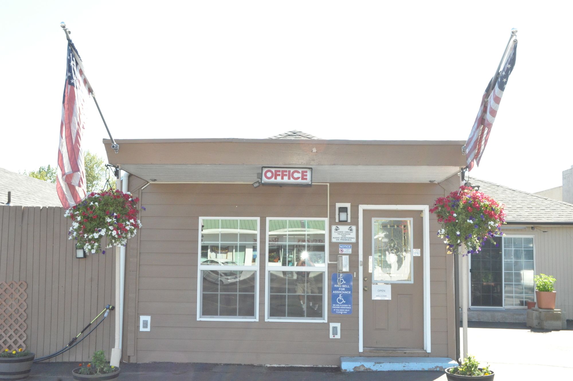 Relax Inn Of Medford