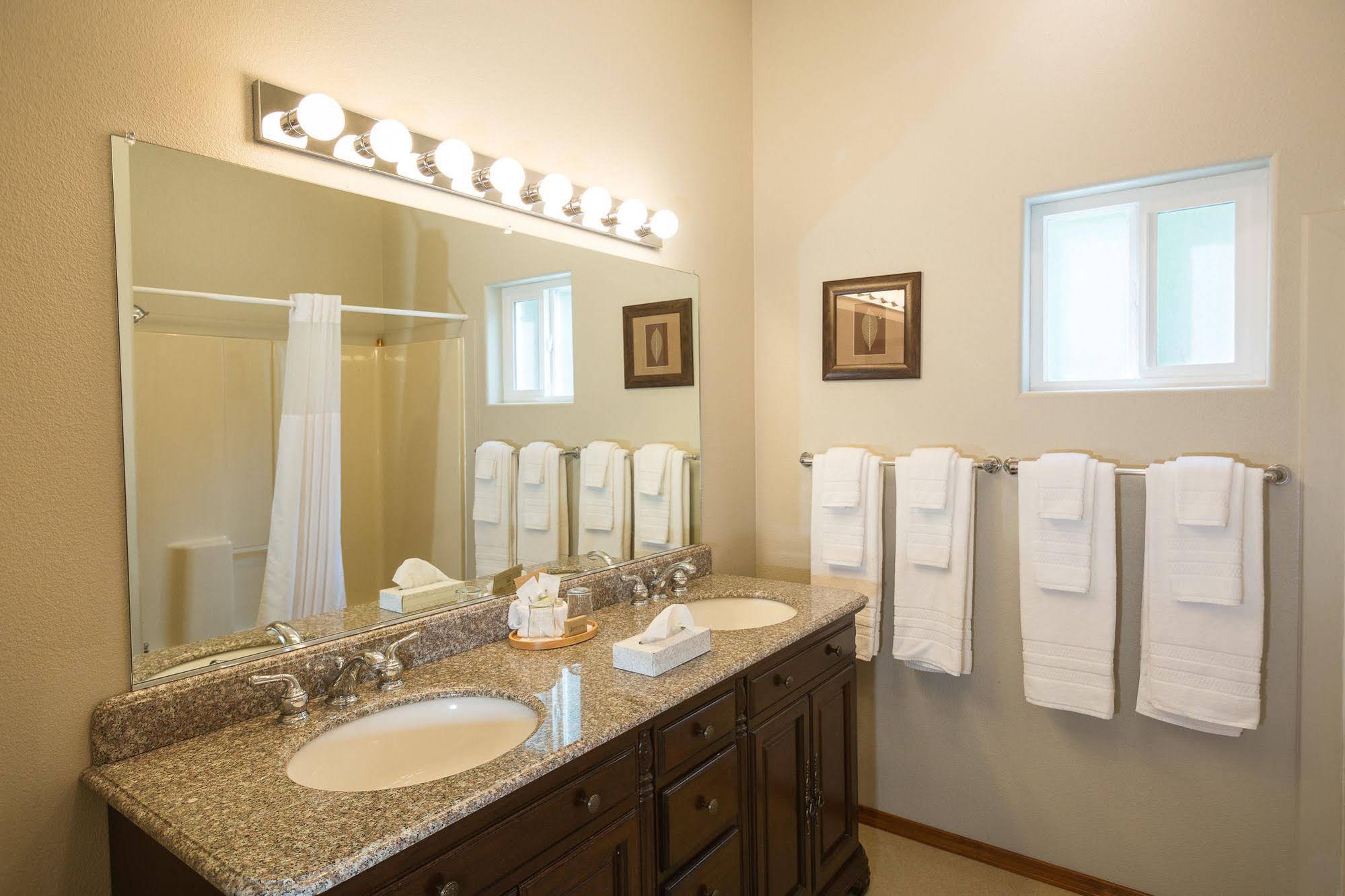 Morrison's Rogue River Lodge