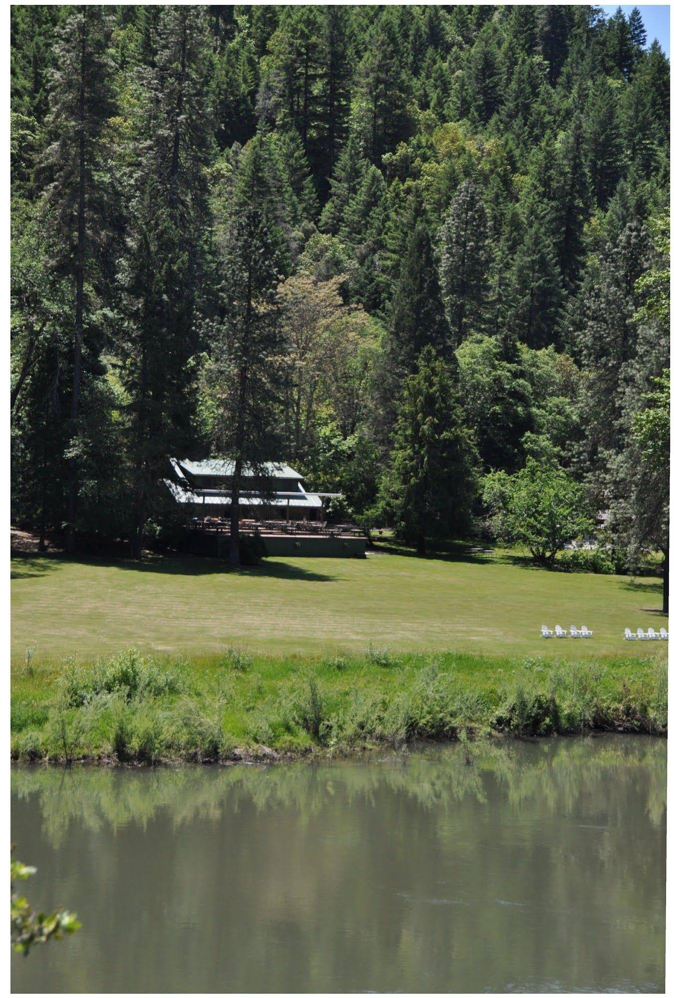 Morrison's Rogue River Lodge