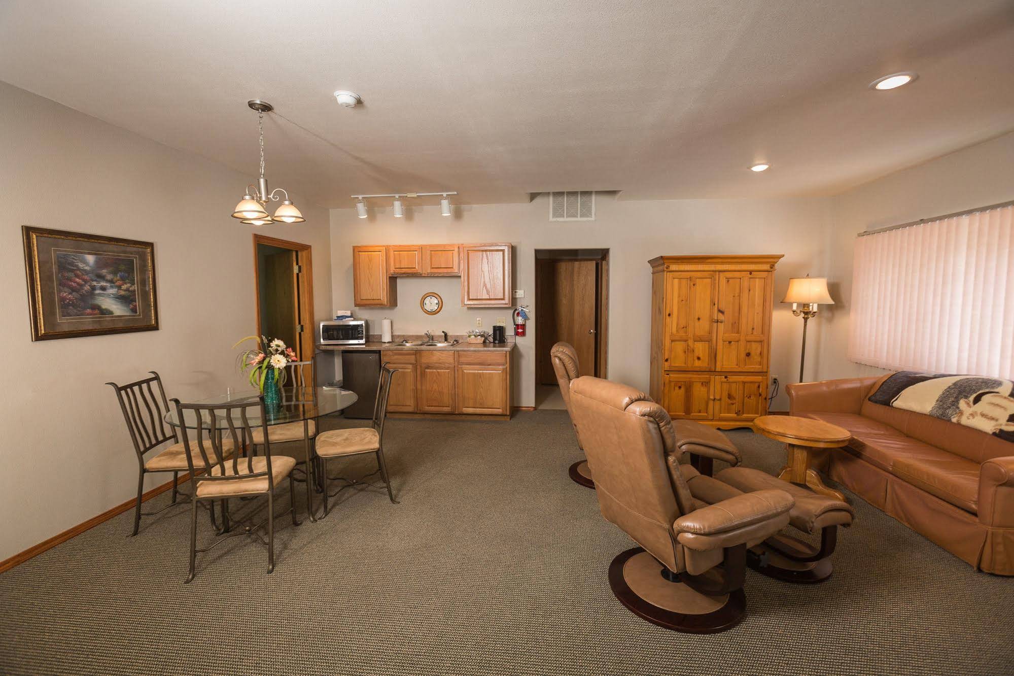 Morrison's Rogue River Lodge