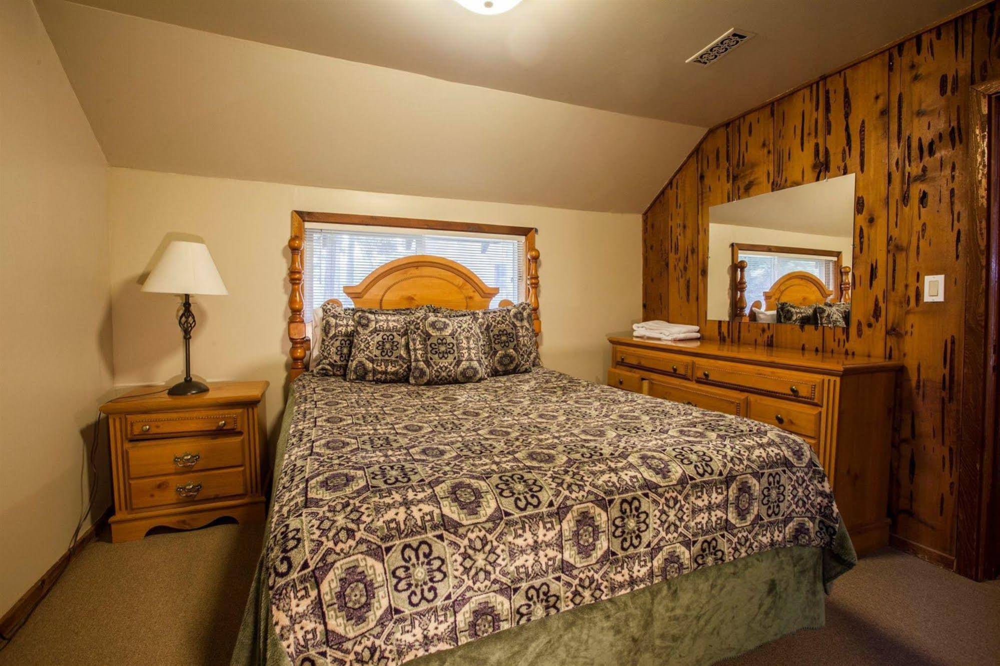 Cooper Spur Mountain Resort