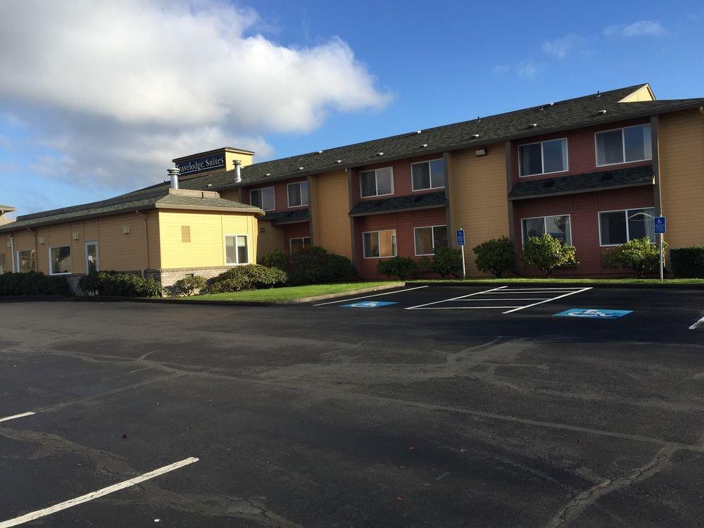 Travelodge Suites by Wyndham Newberg