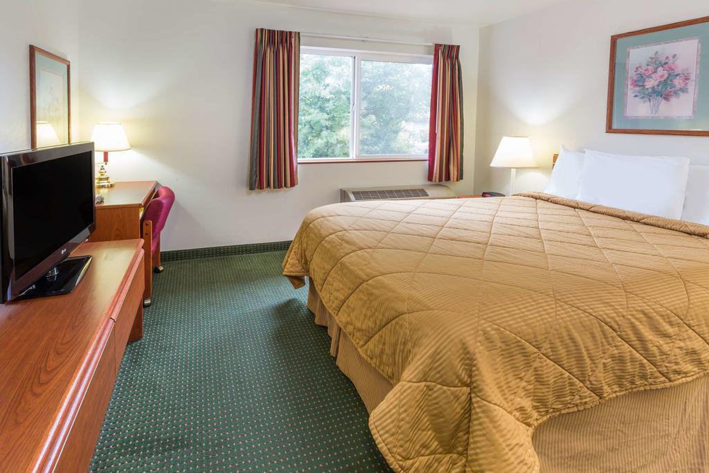 Travelodge Suites by Wyndham Newberg