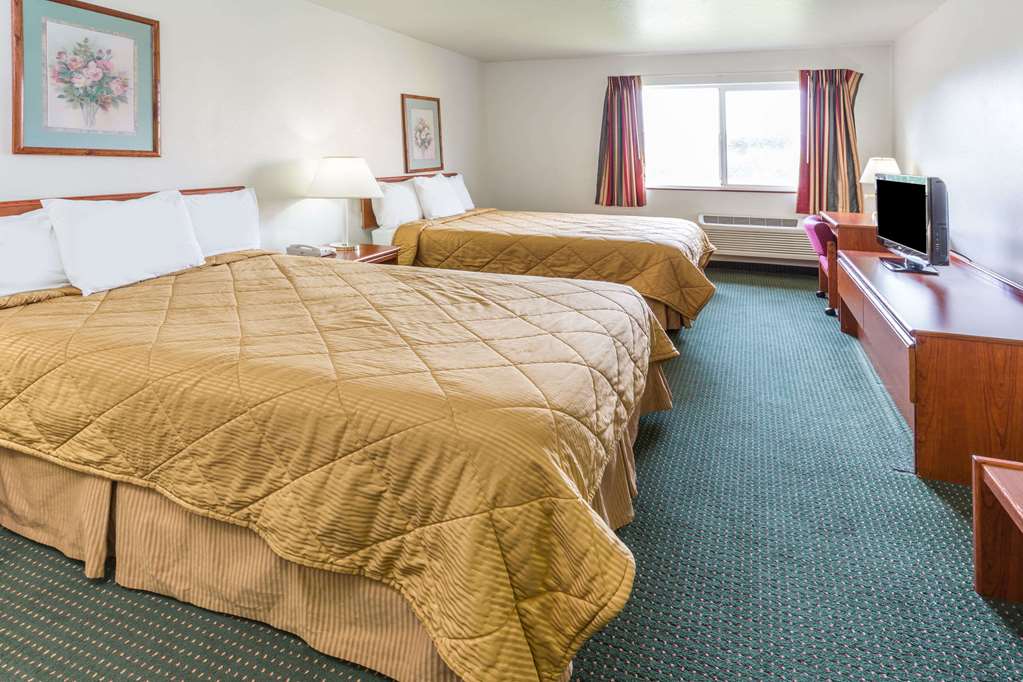 Travelodge Suites by Wyndham Newberg