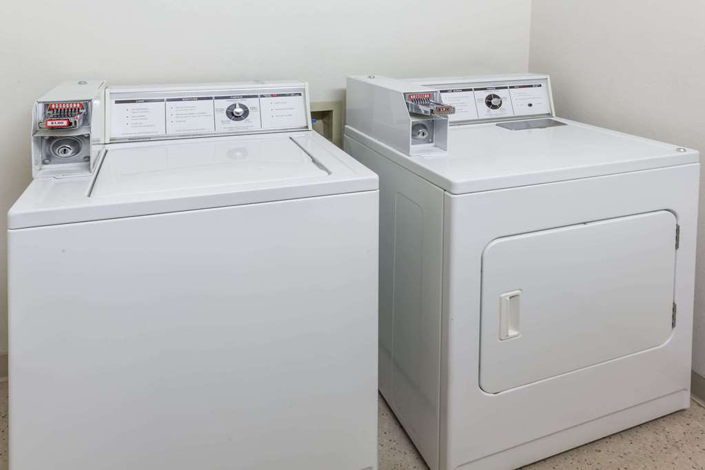 Travelodge Suites by Wyndham Newberg