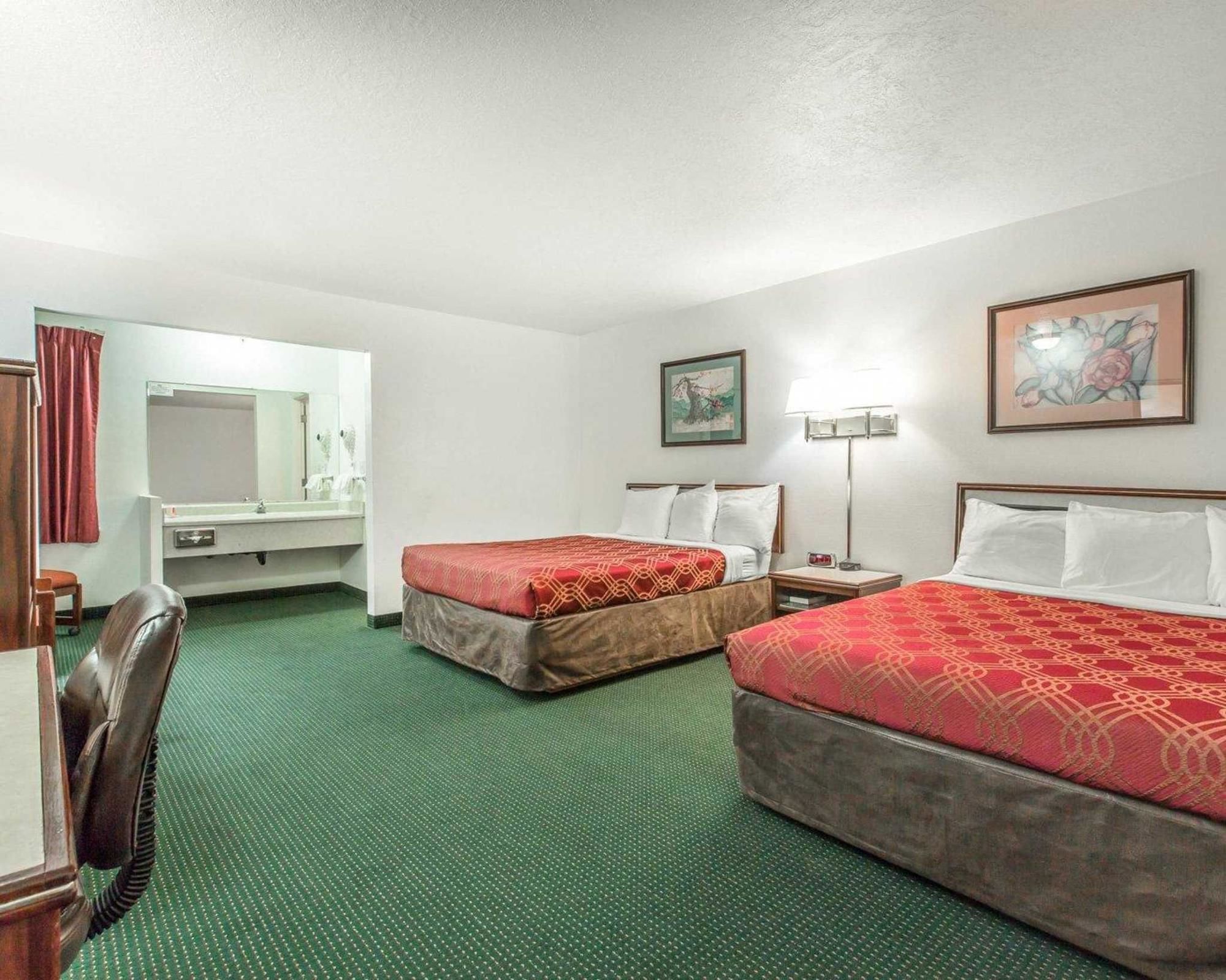 Econo Lodge Newport