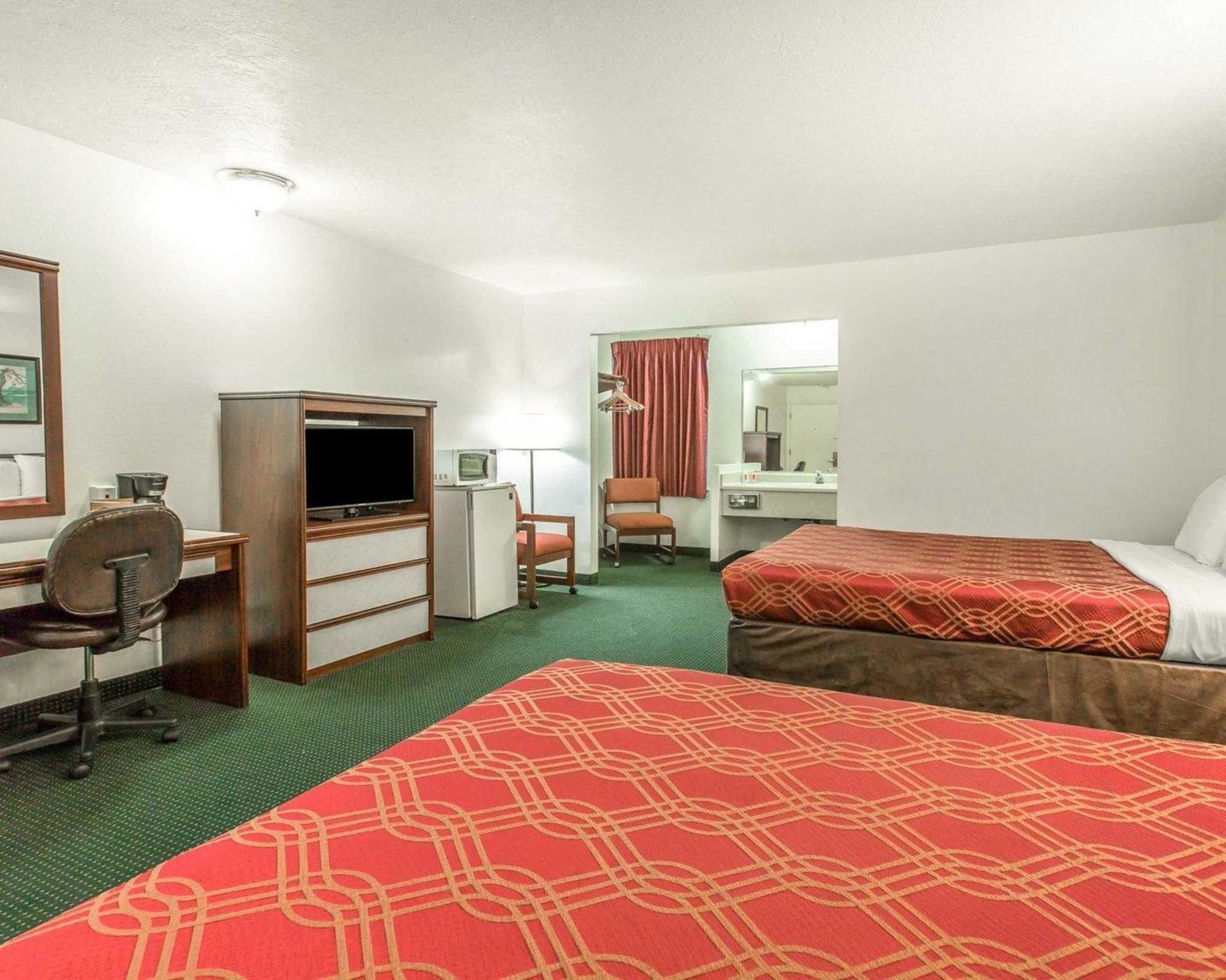 Econo Lodge Newport